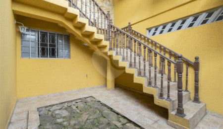 Sobrado à venda com 3 quartos, sendo 1 suíte,  em Tremembé, São Paulo, SP