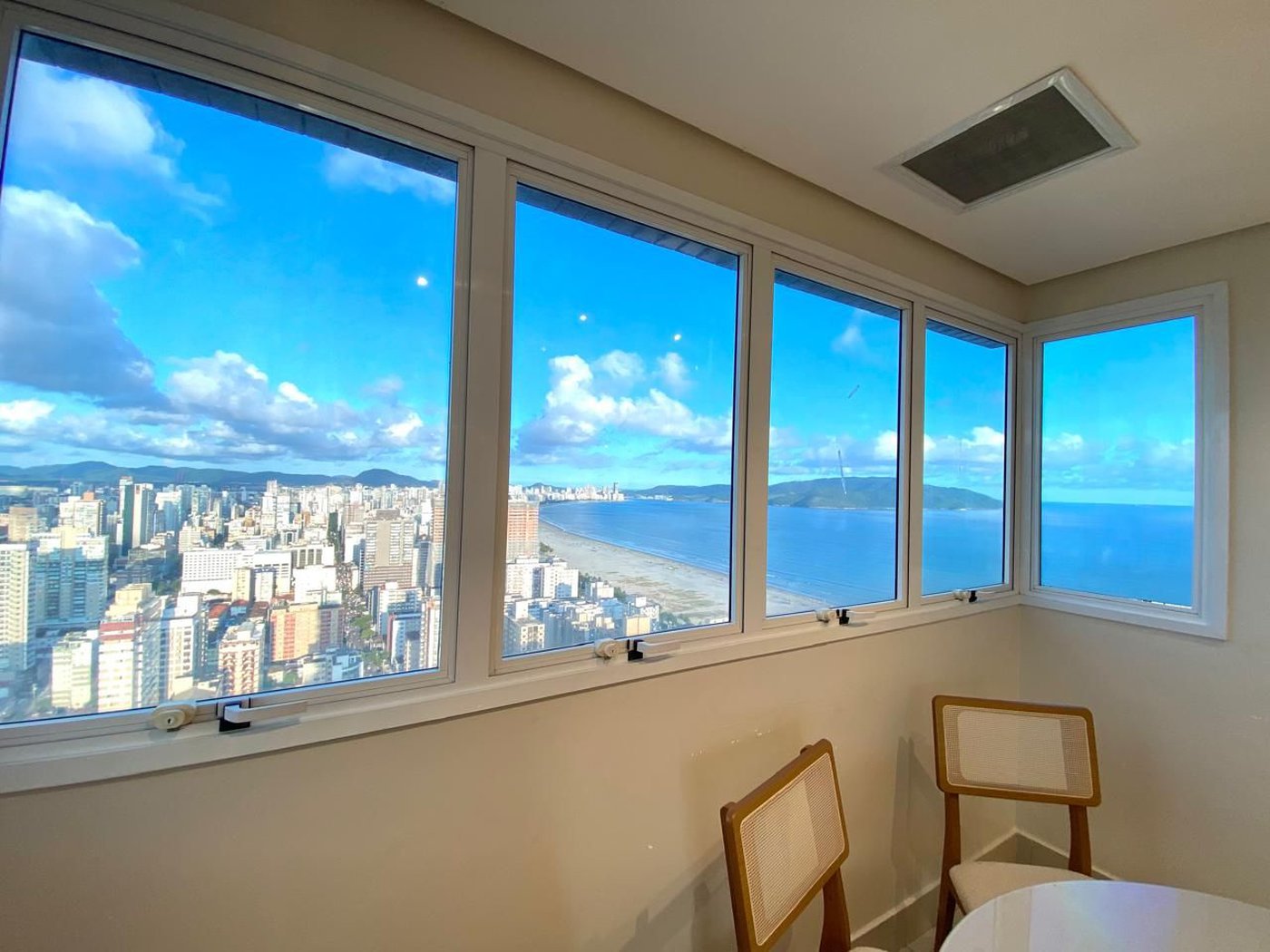 Apartamento com 3 dormitórios à venda, 106 m² por R$ 1.175.000,00 - Pompéia - Santos/SP
