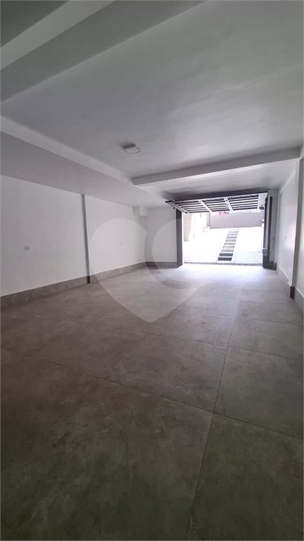 Sobrado à venda com 3 quartos, sendo 1 suíte, em Vila Constança, São Paulo, SP