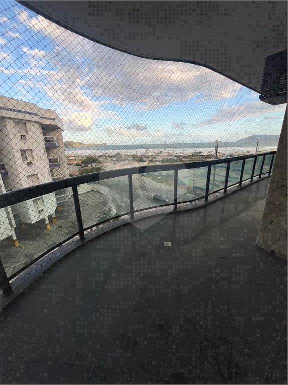 Apartamento à venda com 4 quartos, sendo 2 suítes, em Vila Nova, Cabo Frio, RJ