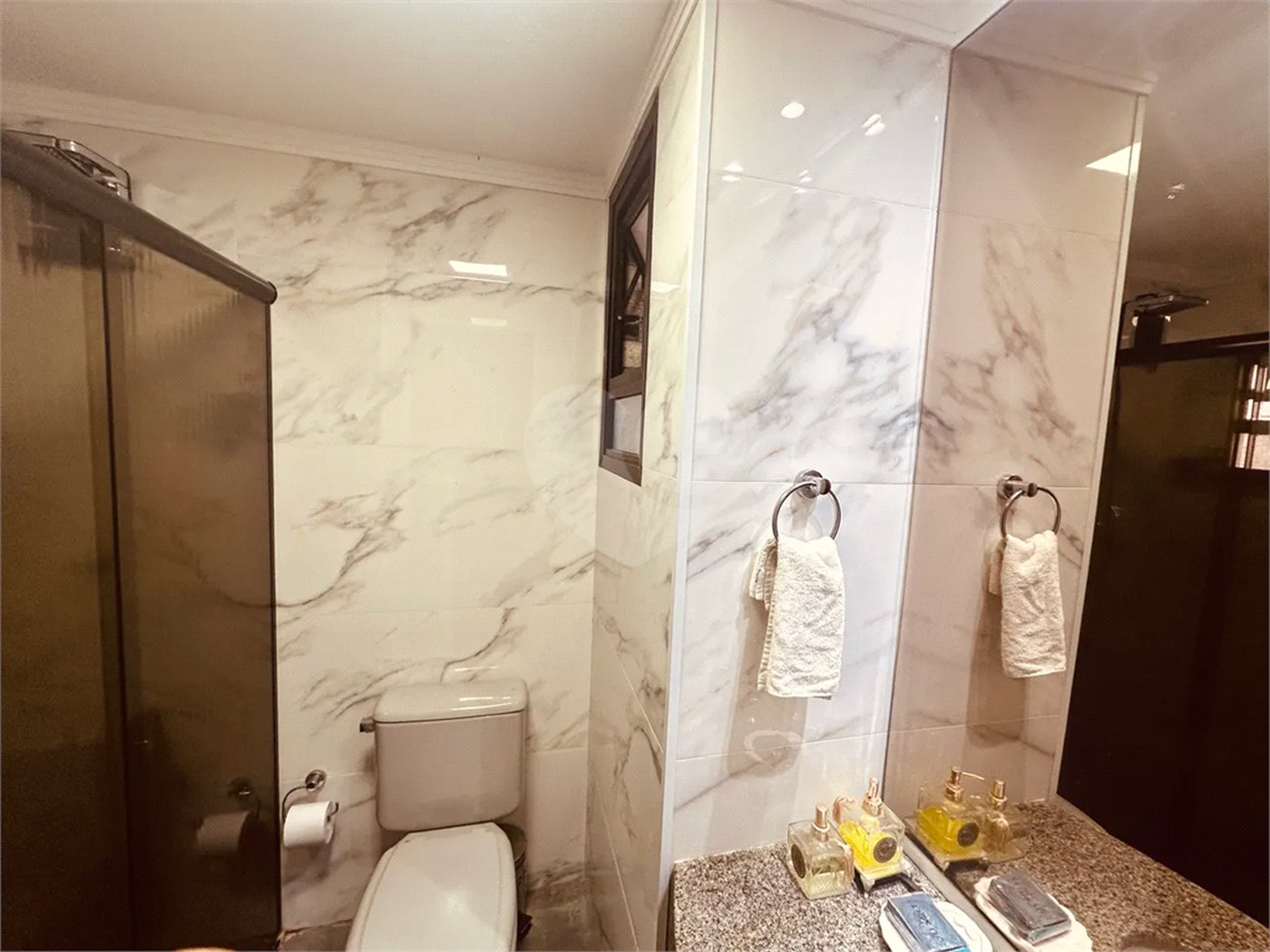 Apartamento à venda com 3 quartos, sendo 1 suíte, no Centro, Ribeirão Preto, SP