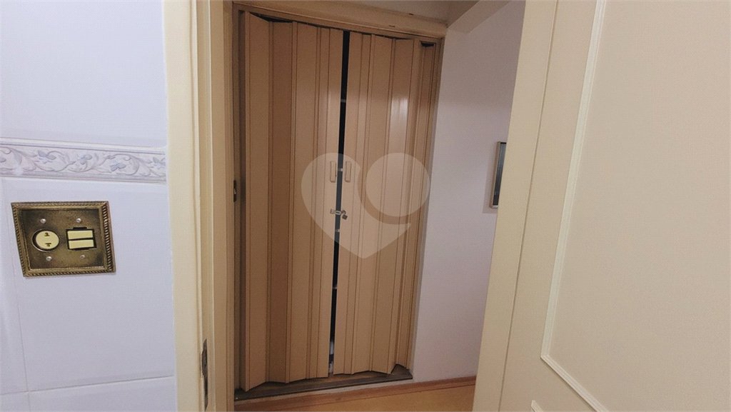 Apartamento à venda com 2 quartos, sendo 1 suíte, em Pinheiros, São Paulo, SP