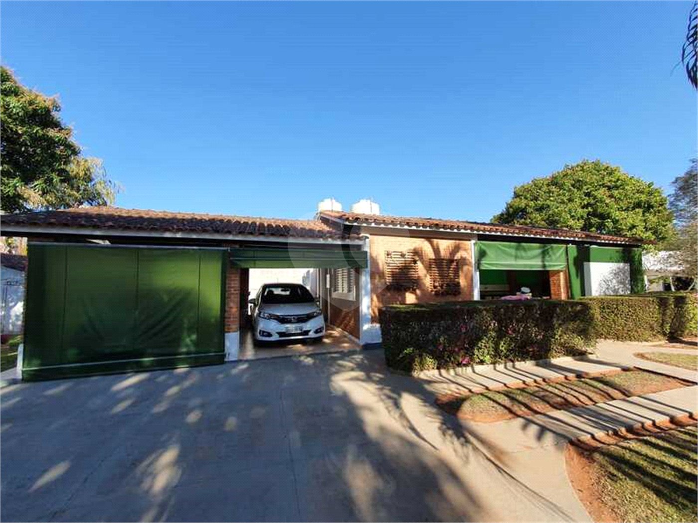 Chácara à venda com 3 quartos, sendo 1 suíte,  em Lago Azul, Araçoiaba da Serra, SP