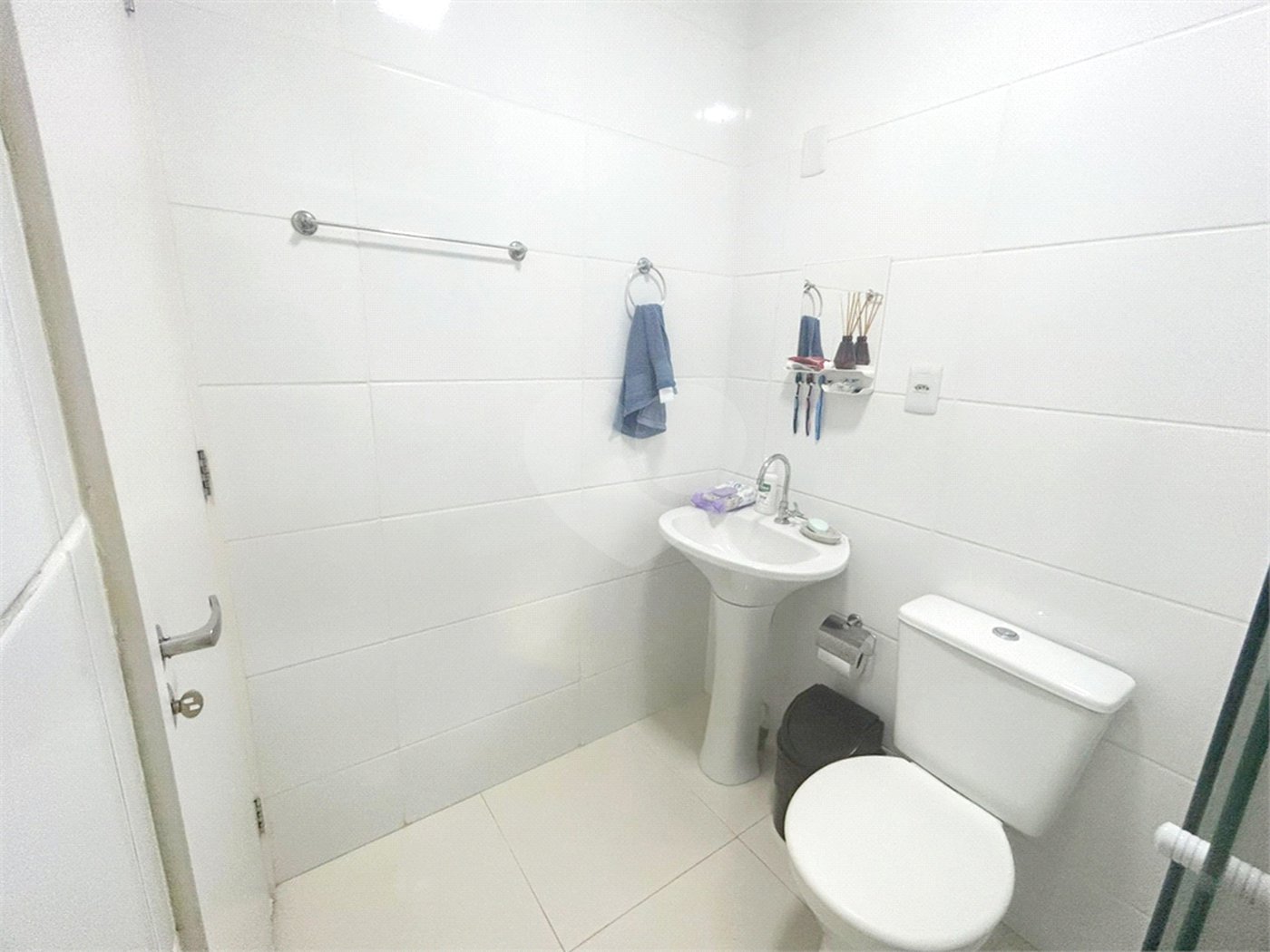 Apartamento à venda com 2 quartos, sendo 1 suíte,  em Jardim Manoel Penna, Ribeirão Preto, SP