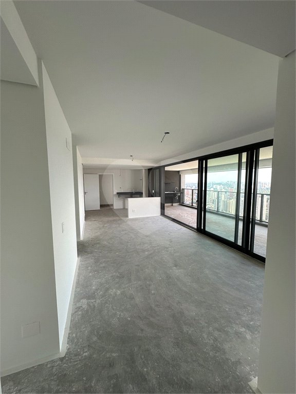 Apartamento à venda com 2 suítes em Jardim Morumbi, São Paulo, SP
