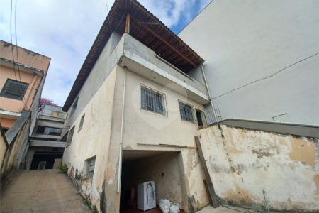 Sobrado à venda com 4 quartos, sendo 1 suíte, em Vila Gustavo, São Paulo, SP