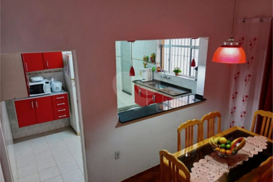 Sobrado à venda com 3 suítes em Santa Teresinha, São Paulo, SP