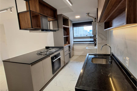 Apartamento à venda com 3 suítes em Sumarezinho, São Paulo, SP