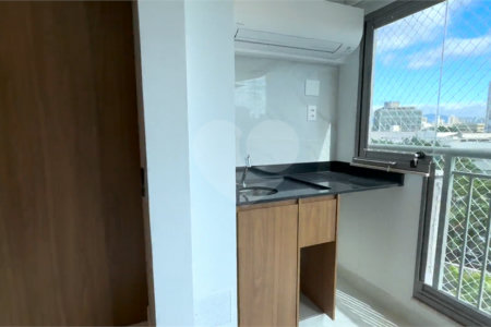 Apartamento à venda com 3 quartos, sendo 1 suíte,  em Parque Industrial Tomas Edson, São Paulo, SP