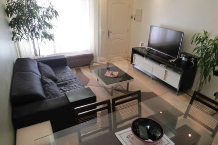 Casa à venda com 3 quartos, sendo 1 suíte, no condomínio Taquaral Village, São Paulo - SP