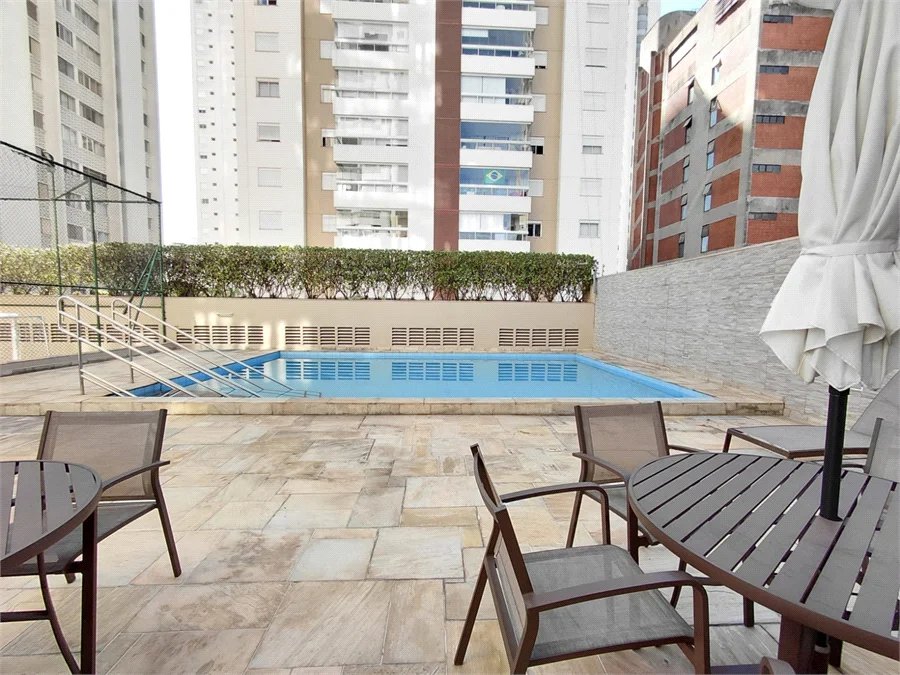 Apartamento à venda com 3 quartos, sendo 1 suíte,  em Vila Romana, São Paulo, SP
