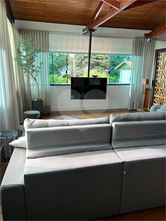 Casa à venda com 2 suítes no condomínio Residencial, Mogi das Cruzes - SP