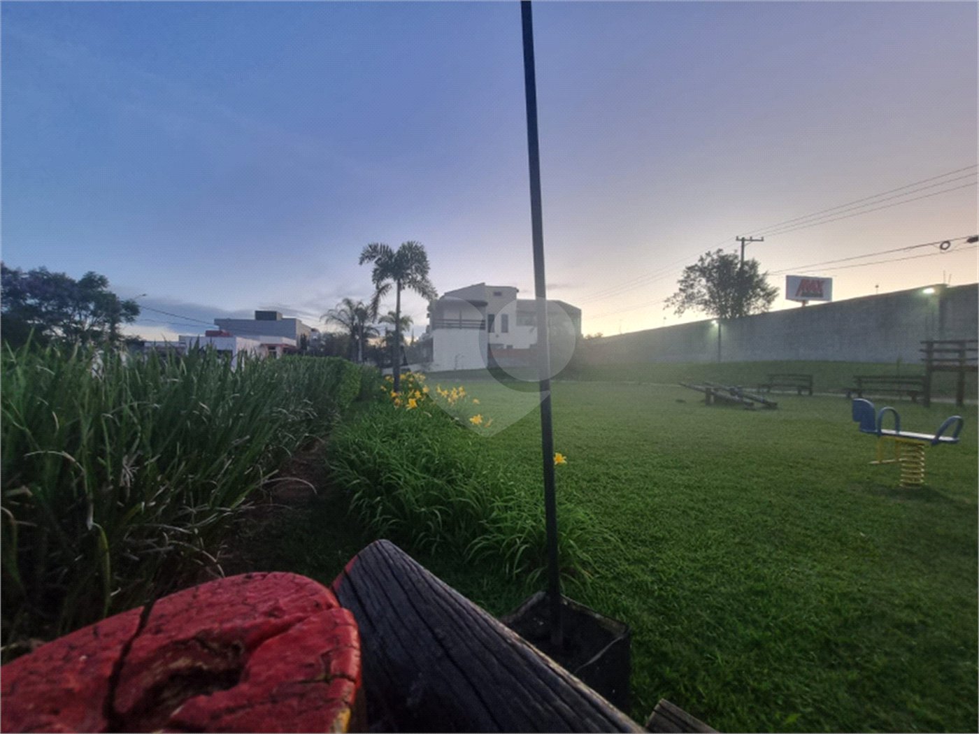 Casa à venda com 3 quartos, sendo 1 suíte,  no condomínio Jd Portugal, Sorocaba - SP
