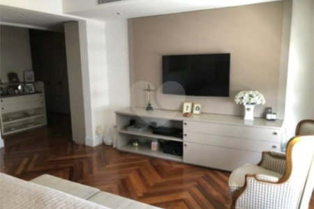 Apartamento à venda com 4 suítes em Parque Colonial, São Paulo, SP
