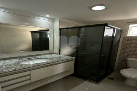 Apartamento à venda com 3 quartos, sendo 1 suíte, em Parque Maria Luiza, São Paulo, SP