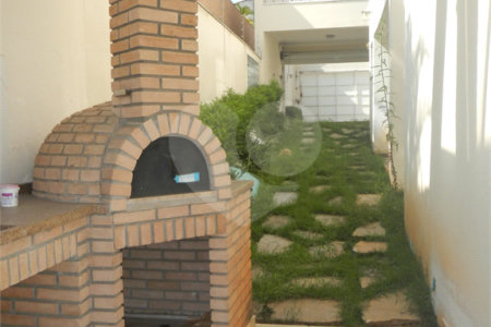 Casa à venda com 4 suítes em Vila Brasílio Machado, São Paulo, SP