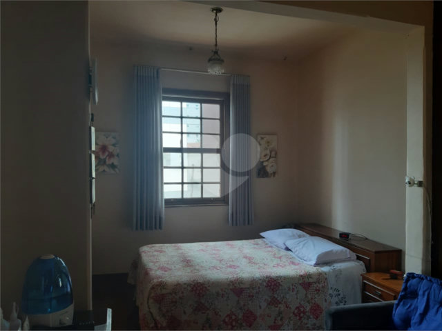 Sobrado à venda com 5 quartos em Santana, São Paulo, SP