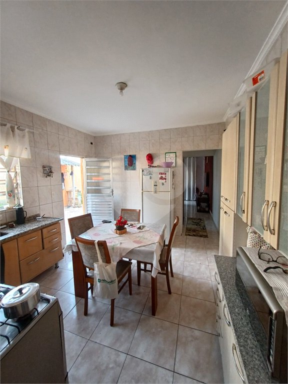 Casa à venda com 3 quartos, sendo 1 suíte,  em Jardim Santa Mônica, São Paulo, SP