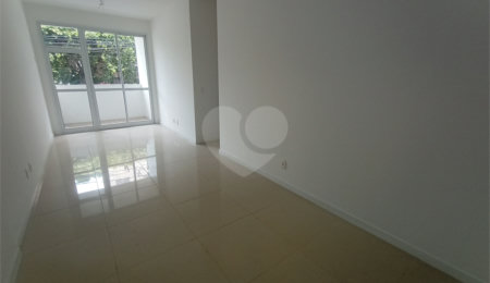 Apartamento à venda com 3 quartos, sendo 1 suíte,  em Vila Isabel, Rio de Janeiro, RJ