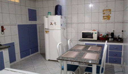 Sobrado à venda com 3 quartos no Brasilândia, São Paulo, SP