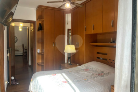 Apartamento à venda com 3 quartos, sendo 1 suíte, em Vila Gumercindo, São Paulo, SP