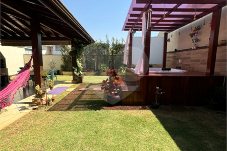 Casa à venda com 3 quartos, sendo 1 suíte, no condomínio Residencial Grape Village, Vinhedo - SP
