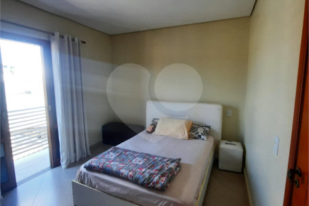 Sobrado à venda com 3 quartos, sendo 1 suíte,  em Jardim Nathalie, Mogi das Cruzes, SP