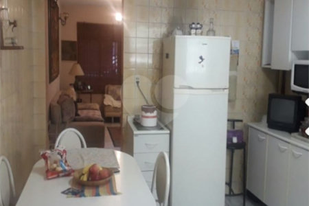 Casa à venda com 3 quartos, sendo 1 suíte, em Vila Mazzei, São Paulo, SP
