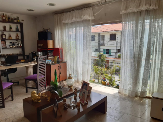 Sobrado à venda com 4 quartos, sendo 2 suítes,  em Vila Maria, São Paulo, SP
