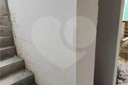 Sobrado à venda com 3 quartos, sendo 1 suíte,  em Jardim Maristela, Atibaia, SP