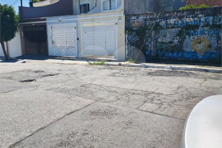 Sobrado à venda com 3 quartos, sendo 1 suíte,  em Vila Matilde, São Paulo, SP