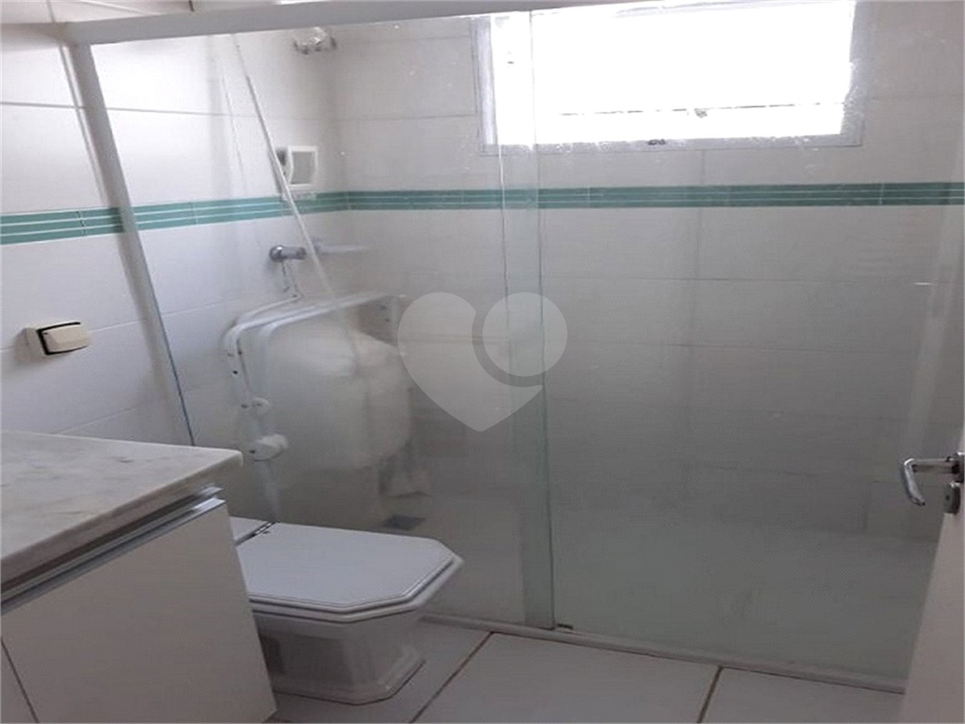 Casa à venda com 3 quartos, sendo 1 suíte, no condomínio Horto Florestal II, Sorocaba - SP