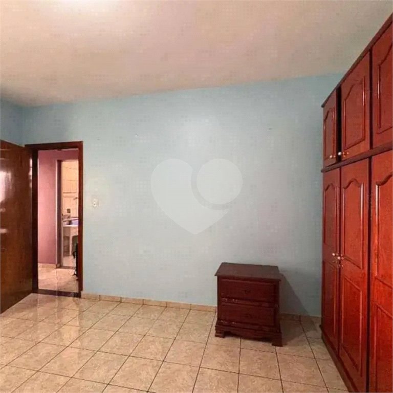 Casa à venda com 3 quartos em Vila dos Remédios, São Paulo, SP