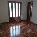 Sobrado à venda com 4 quartos, sendo 2 suítes, em Vila Hamburguesa, São Paulo, SP