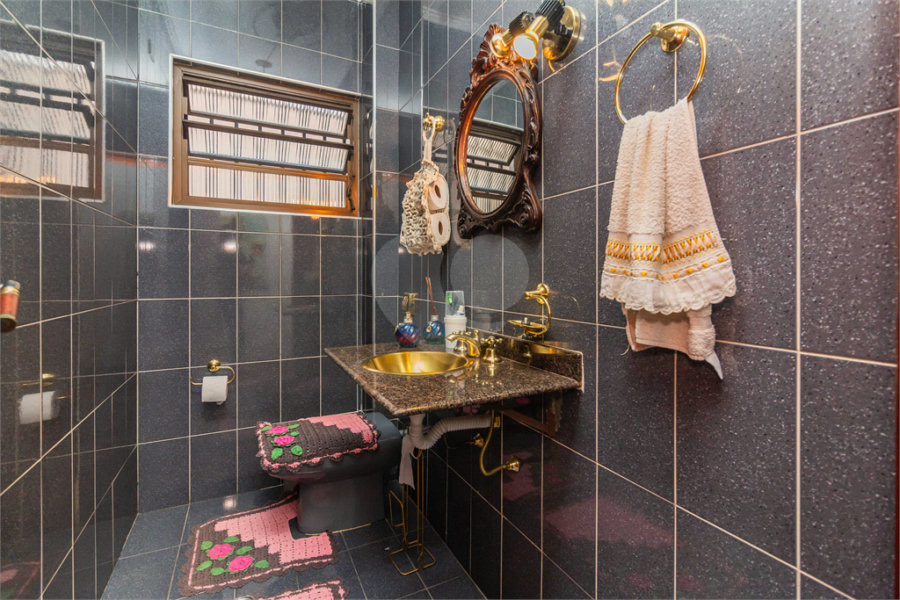 Casa à venda com 3 quartos, sendo 1 suíte, em Horto Florestal, São Paulo, SP