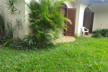 Casa à venda com 4 quartos, sendo 1 suíte, em Interlagos, São Paulo, SP