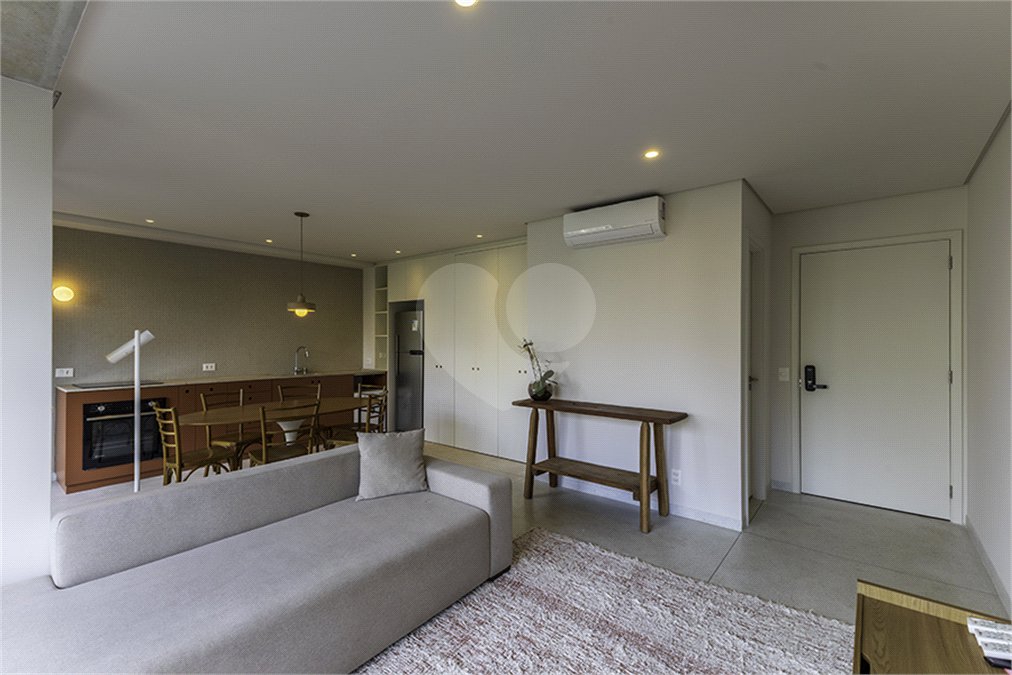 Apartamento à venda ou para alugar com 1 suíte em Jardim das Bandeiras, São Paulo, SP