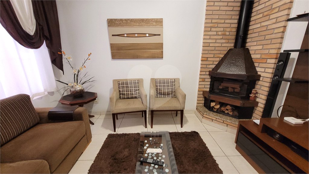 Sobrado à venda com 3 quartos, sendo 1 suíte, em Vila Romana, São Paulo, SP