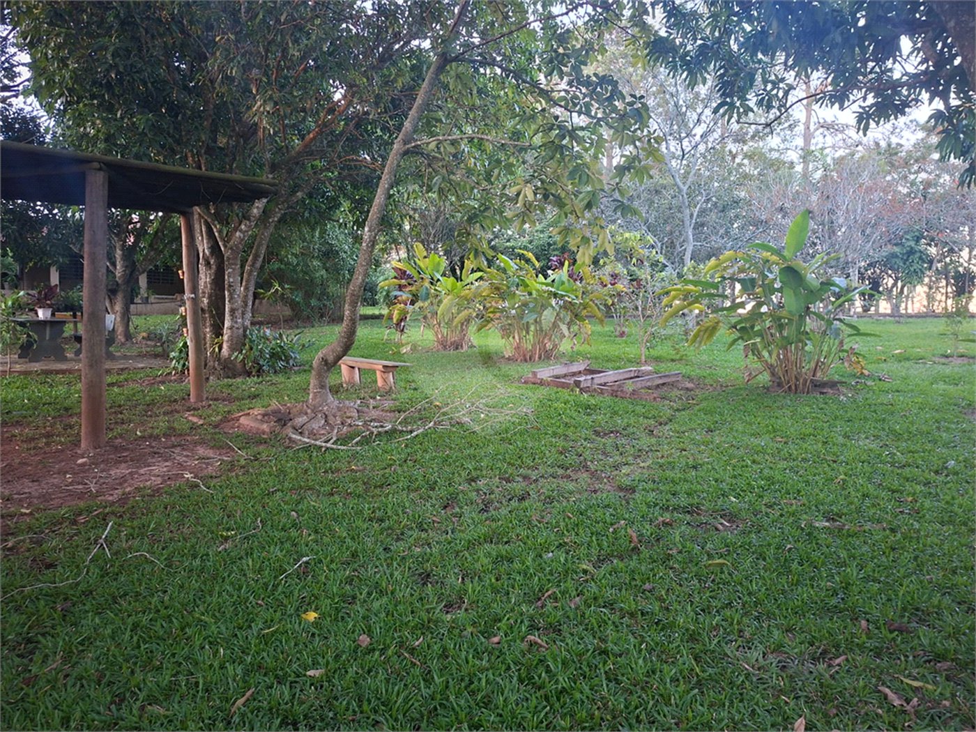 Chácara à venda com 3 quartos, sendo 1 suíte,  em Ribeirãozinho, Alambari, SP