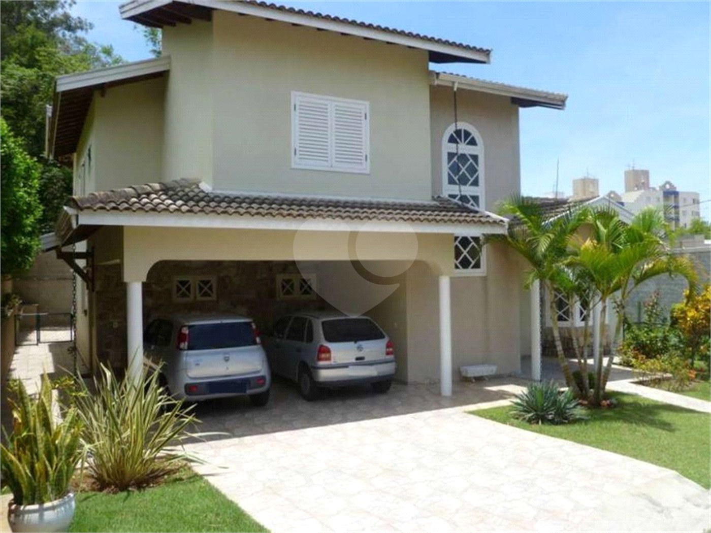 Casa à venda com 3 quartos, sendo 1 suíte, no condomínio Vivenda das Vinhas, Vinhedo - SP