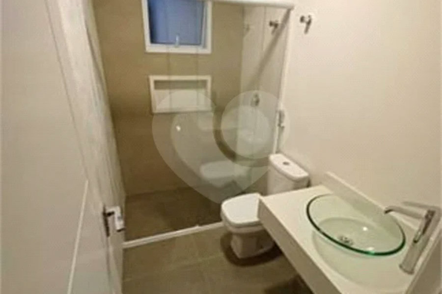 Casa à venda com 3 suítes em Santana, São Paulo, SP