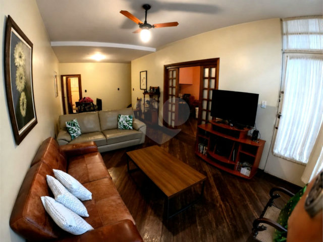Sobrado à venda com 3 quartos, sendo 1 suíte,  em Brooklin, São Paulo, SP