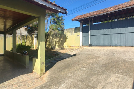 Chácara à venda com 3 quartos, sendo 1 suíte, no Centro, Nazaré Paulista, SP