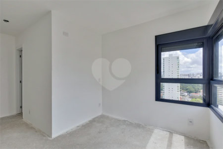 Apartamento à venda com 2 suítes em Santo Amaro, São Paulo, SP