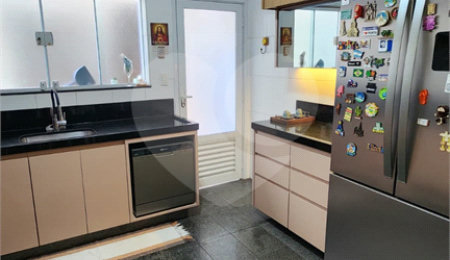 Sobrado à venda com 3 quartos, sendo 1 suíte,  em Jardim Nossa Senhora do Carmo, São Paulo, SP