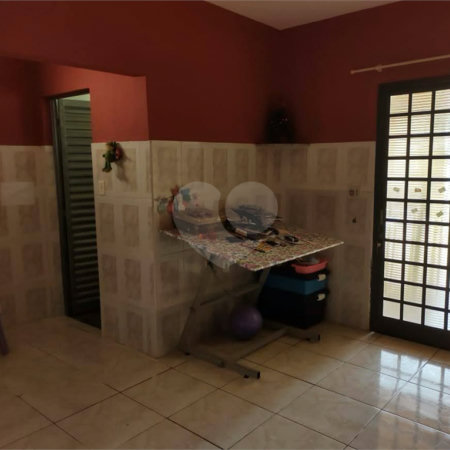 Casa de Vila à venda com 3 suítes em Vila Nova, Itapetininga, SP