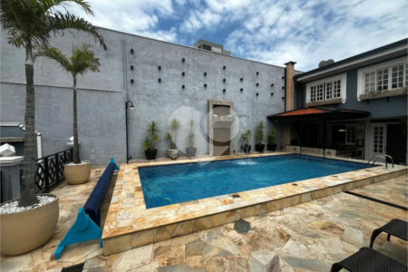 Casa à venda com 6 quartos, sendo 3 suítes, no Centro, Itapetininga, SP