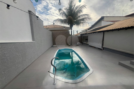 Casa à venda com 3 quartos, sendo 1 suíte, no condomínio Ibiti do Paço, Sorocaba - SP
