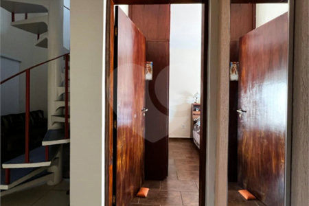 Sobrado à venda com 3 quartos, sendo 2 suítes,  em Alto Ipiranga, Mogi das Cruzes, SP