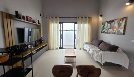 Casa à venda com 3 suítes no condomínio Portal do Bosque, Louveira - SP